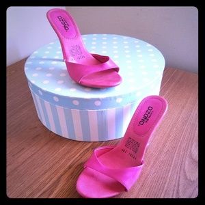 Hot pink High heel sandal